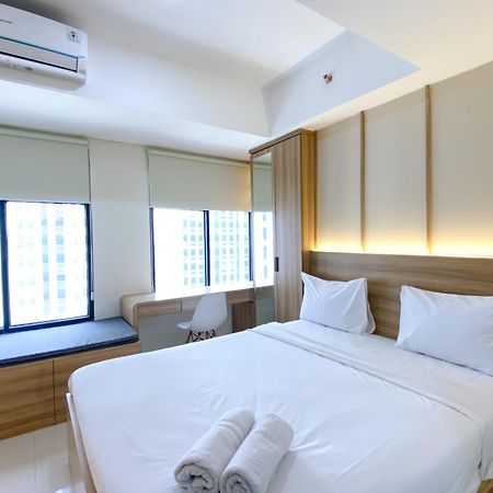 Homey And Warm Studio Room Pollux Chadstone Apartment By Travelio Cikarang Extérieur photo