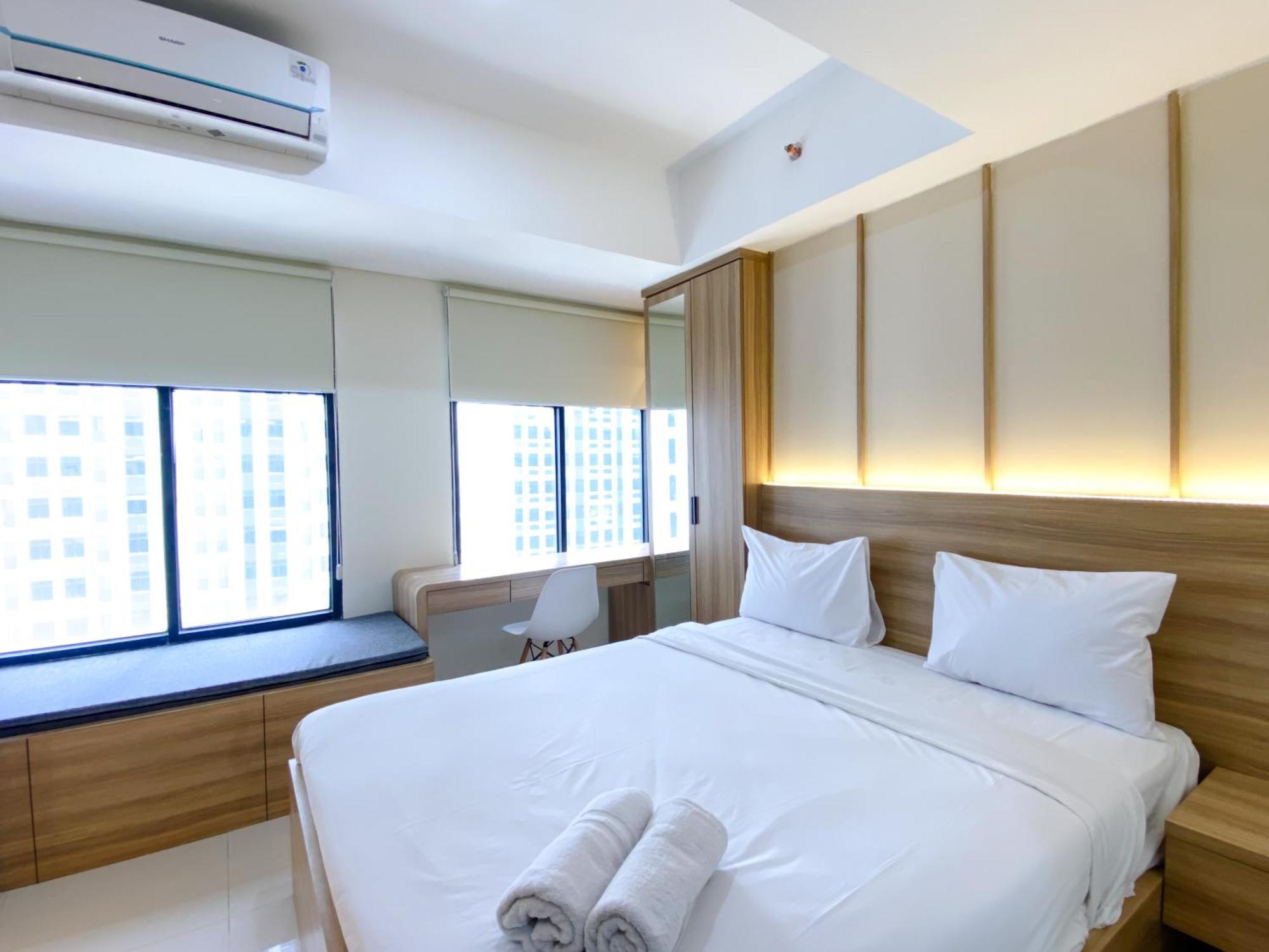 Homey And Warm Studio Room Pollux Chadstone Apartment By Travelio Cikarang Extérieur photo